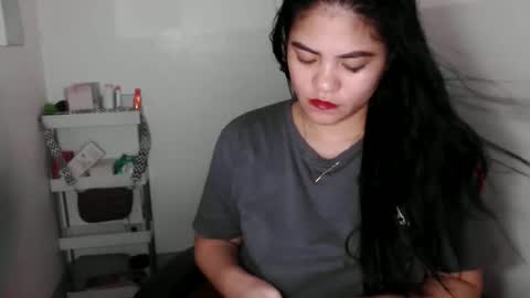 Snapshot of reign2525 chatting on October 20, 2025, 11:32 am reign2525 online show from October 20, 2025, 11:32 am