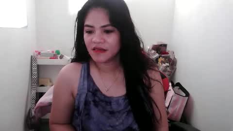 Snapshot of reign2525 chatting on November 26, 2025, 7:53 am reign2525 online show from November 26, 2025, 7:53 am