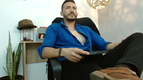   REIKO  online show from January 21, 2025, 7:50 pm