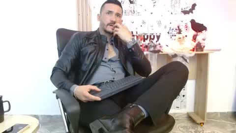   REIKO  online show from October 27, 2025, 2:43 pm