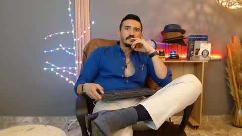   REIKO  online show from March 2, 2026, 6:04 pm