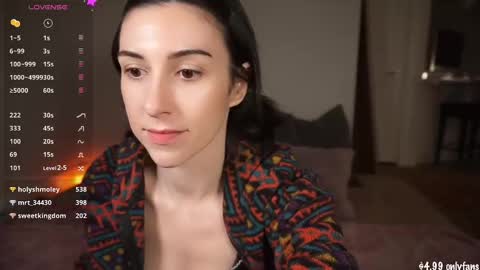 Snapshot of remibliss chatting on December 3, 2024, 3:09 am Remi online show from December 3, 2024, 3:09 am