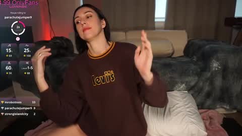 Snapshot of remibliss chatting on September 27, 2025, 5:40 pm Remi online show from September 27, 2025, 5:40 pm