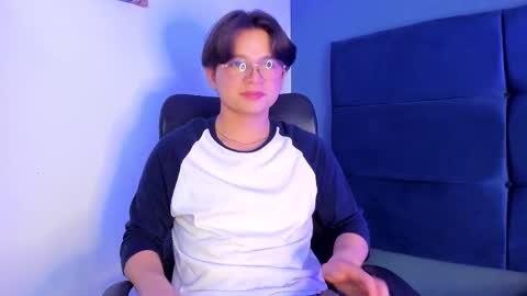 Snapshot of remiblythe chatting on December 28, 2024, 8:36 pm RemiBlythe online show from December 28, 2024, 8:36 pm