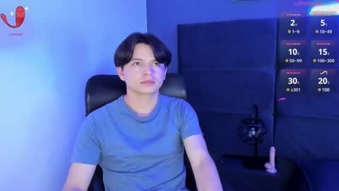 Snapshot of remiblythe chatting on February 7, 2025, 8:42 pm RemiBlythe online show from February 7, 2025, 8:42 pm