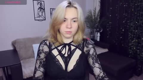 RemiPeach online show from June 3, 2026, 3:39 pm