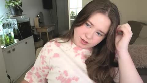 Snapshot of remirann_ chatting on November 19, 2025, 11:32 am Ann OF - remirann21 online show from November 19, 2025, 11:32 am