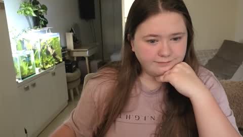 Snapshot of remirann_ chatting on November 27, 2025, 9:33 am Ann OF - remirann21 online show from November 27, 2025, 9:33 am