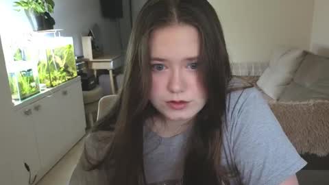 Snapshot of remirann_ chatting on December 4, 2025, 12:25 pm Ann OF - remirann21 online show from December 4, 2025, 12:25 pm