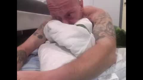 Snapshot of remshotdt chatting on February 16, 2025, 2:20 am remshotdt online show from February 16, 2025, 2:20 am