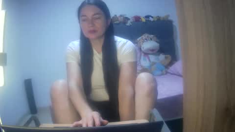 Snapshot of renata_hot1 chatting on October 26, 2025, 1:11 am renata_hot1 online show from October 26, 2025, 1:11 am