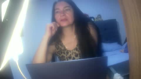 Snapshot of renata_hot1 chatting on November 21, 2025, 11:03 pm renata_hot1 online show from November 21, 2025, 11:03 pm
