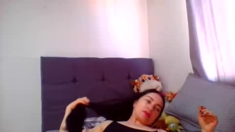 renata_hot1 online show from June 16, 2026, 7:49 pm