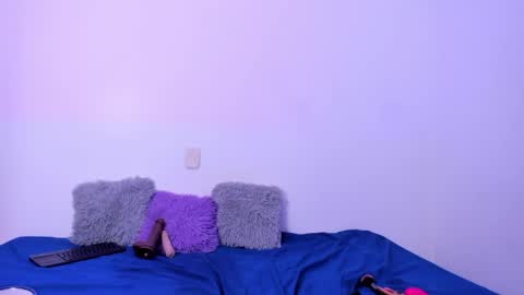 Snapshot of renata_reyes11 chatting on April 19, 2026, 6:10 pm Renata online show from April 19, 2026, 6:10 pm