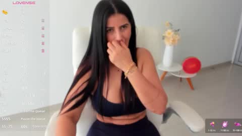 RENATA online show from October 17, 2025, 11:57 am