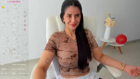 RENATA online show from October 21, 2025, 2:51 pm