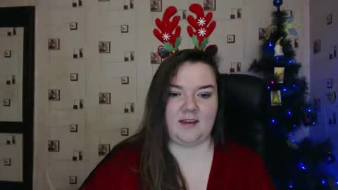 renataoia online show from December 31, 2024, 8:02 pm