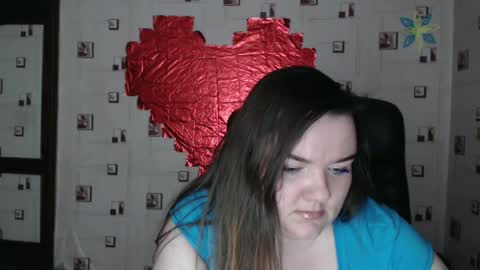 renataoia online show from February 26, 2025, 3:52 pm