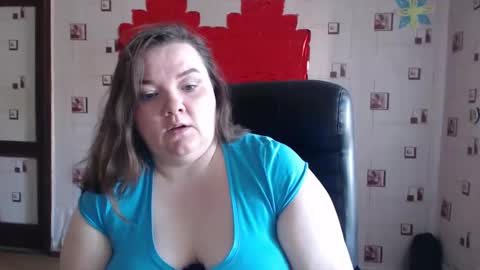 renataoia online show from February 28, 2025, 11:03 am