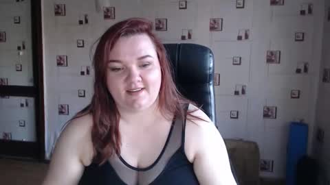 Snapshot of renataoia chatting on March 26, 2026, 3:17 pm renataoia online show from March 26, 2026, 3:17 pm