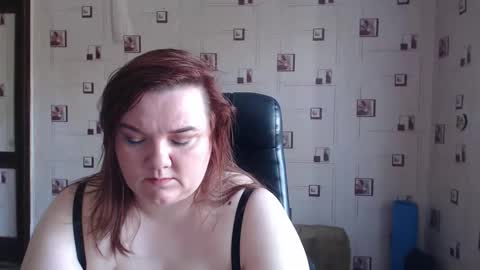 Snapshot of renataoia chatting on April 2, 2026, 10:02 am renataoia online show from April 2, 2026, 10:02 am