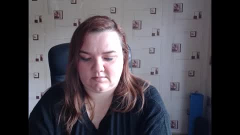 Snapshot of renataoia chatting on April 19, 2026, 8:57 am renataoia online show from April 19, 2026, 8:57 am