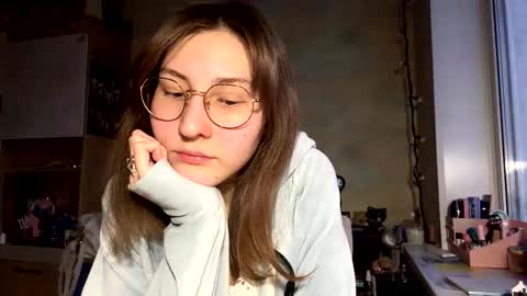 Snapshot of renayreisdorf chatting on February 4, 2026, 1:50 pm Mia online show from February 4, 2026, 1:50 pm