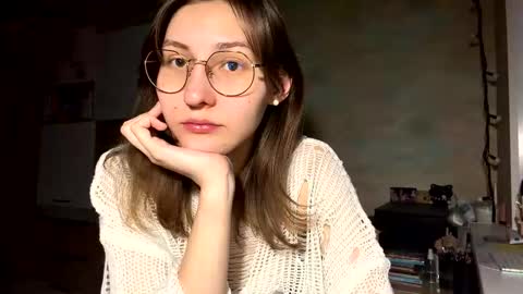 Snapshot of renayreisdorf chatting on February 7, 2026, 4:33 pm Mia online show from February 7, 2026, 4:33 pm