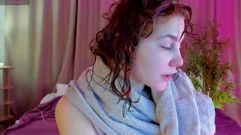 rene_shine online show from January 12, 2026, 5:29 pm