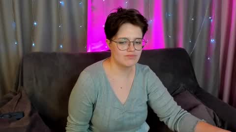 renee_turner online show from December 28, 2024, 7:33 am