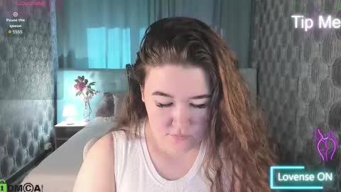 renee_turner online show from September 26, 2025, 7:34 am