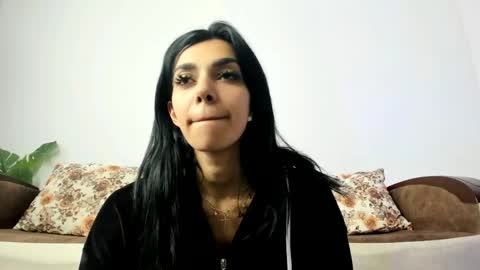 Rena online show from April 14, 2026, 9:48 am