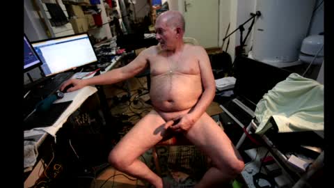 renefr online show from April 10, 2026, 10:25 pm