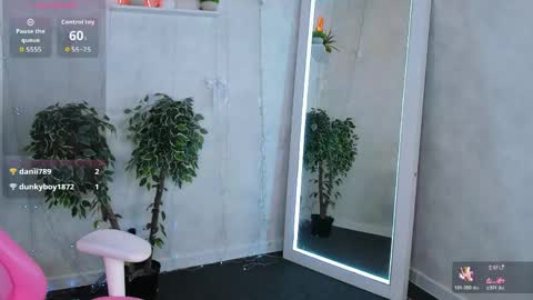 Snapshot of renesmy_black chatting on May 15, 2026, 12:06 am Renesmy online show from May 15, 2026, 12:06 am
