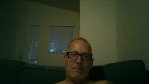 Snapshot of renewaz chatting on April 17, 2026, 1:52 am Renewaz online show from April 17, 2026, 1:52 am