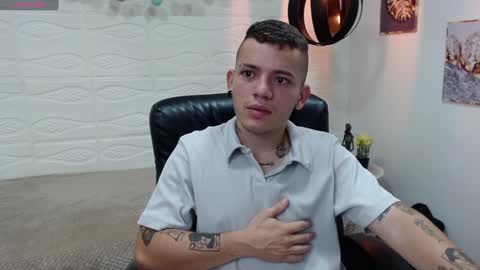 R E N E  online show from January 5, 2025, 3:11 am