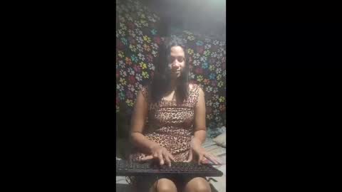 Snapshot of requenaelizabeth42 chatting on May 2, 2026, 12:04 am requenaelizabeth42 online show from May 2, 2026, 12:04 am