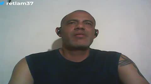 Snapshot of retlam37 chatting on December 17, 2025, 5:57 am Walter online show from December 17, 2025, 5:57 am