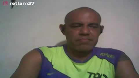 Snapshot of retlam37 chatting on February 14, 2026, 4:42 am Walter online show from February 14, 2026, 4:42 am