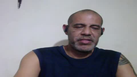 Snapshot of retlam37 chatting on June 4, 2026, 4:29 am Walter online show from June 4, 2026, 4:29 am
