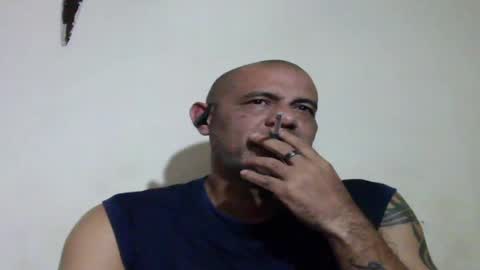Snapshot of retlam37 chatting on June 9, 2026, 3:51 am Walter online show from June 9, 2026, 3:51 am