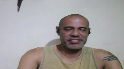 Snapshot of retlam37 chatting on June 10, 2026, 5:50 am Walter online show from June 10, 2026, 5:50 am