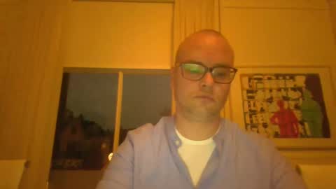 Snapshot of rettie1984 chatting on December 10, 2024, 3:55 pm Attention whore online show from December 10, 2024, 3:55 pm