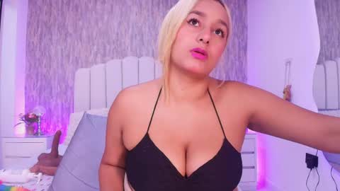Snapshot of reven_lilith chatting on May 16, 2026, 3:14 am REVEN online show from May 16, 2026, 3:14 am