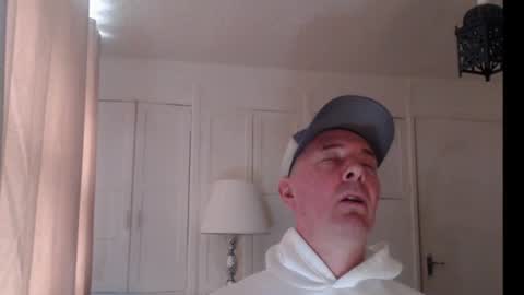 Snapshot of revrumstudios chatting on August 1, 2026, 9:52 am revrumstudios online show from August 1, 2026, 9:52 am