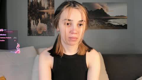 Elin online show from December 20, 2024, 2:08 am