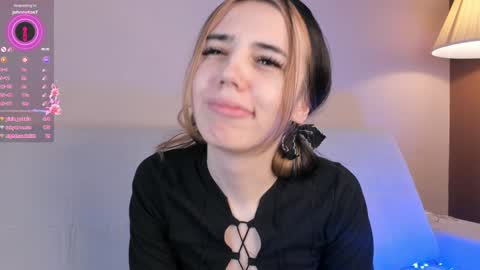 Elin online show from December 27, 2024, 4:58 am