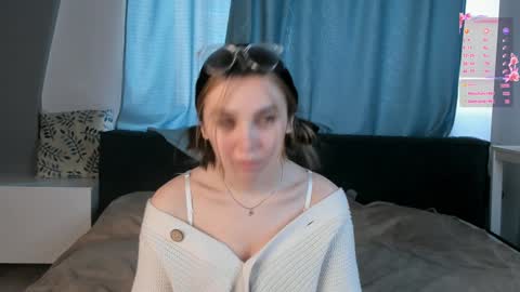 Elin online show from January 17, 2025, 4:39 am