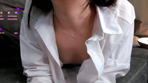 Elin online show from January 24, 2025, 7:51 am