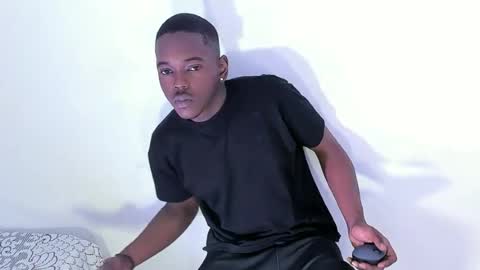 Snapshot of rey_bbc chatting on June 20, 2026, 12:19 pm rey_bbc online show from June 20, 2026, 12:19 pm